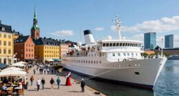 exploring baltic city hopping